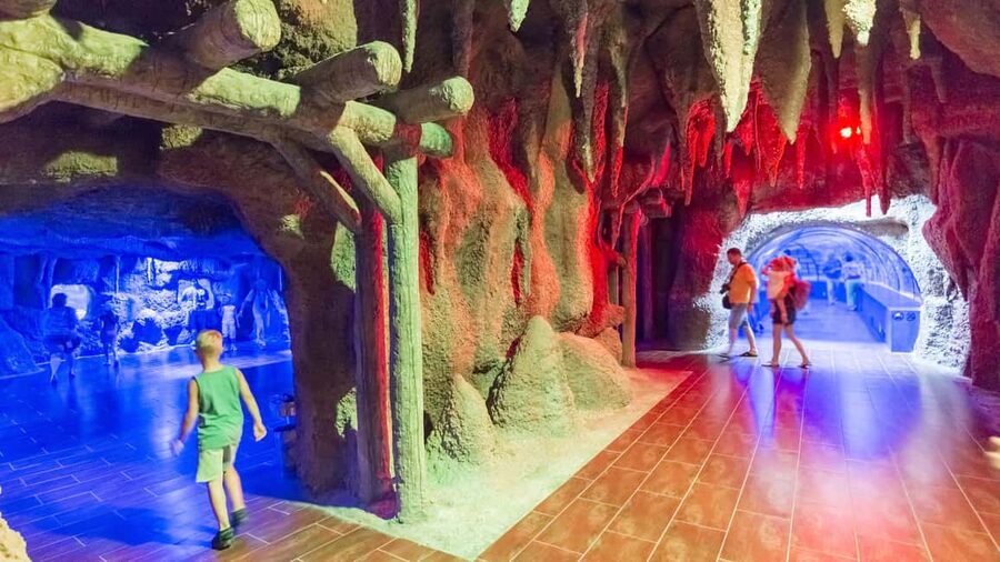 Antalya: Aquarium, Wax Museum, Snow World, Wild Park - River and ocean highlights: Nile, Amazon, and more in one circuit