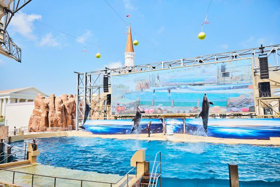 Antalya/Belek: The Land of Legends Theme Park with Transfer - Waterfront Kingdom: aquariums, shows, and marine life encounters