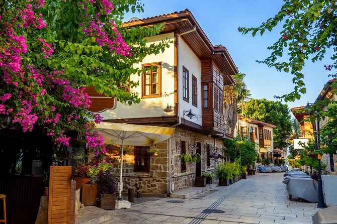 Antalya City Tour with Cable Car and Waterfalls - Kaleiçi old town: Hadrian’s Gate, the Yivli Minaret, and old harbor views