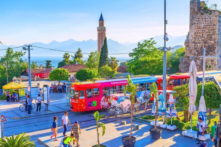 Antalya: Guided Old Town Tour with Boat Trip and Lunch - Kaleiçi walking tour: Ottoman houses and ancient walls you can actually picture