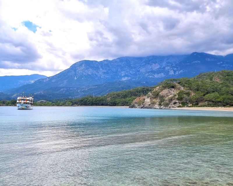 Antalya & Kemer: Megastar Catamaran Cruise With Foam Party - Bathrooms, showers, and what to bring so the day feels easy