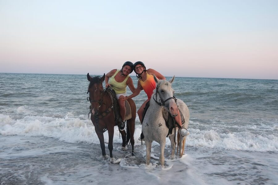 Antalya: Lara Beach & Forrest Horse Riding Safari - The 20-25 Minute Beach Tour: Where the Sea Breezes Hit