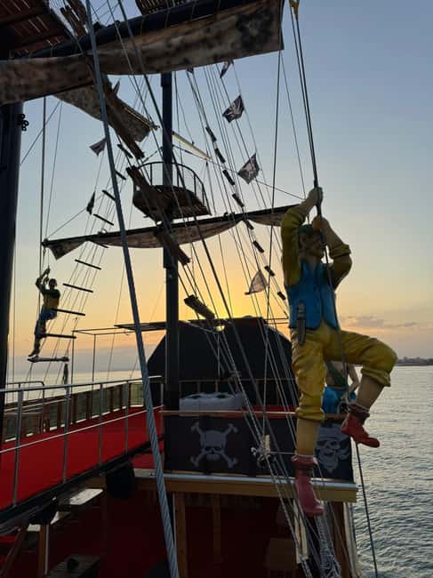 Antalya: Lara Pirate Boat Trip with Lunch and Pickup - Lunch on Board: What You Get and How to Plan Drinks