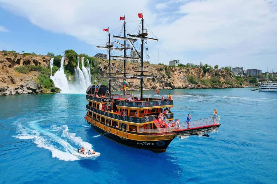 Antalya: Lara Pirate Boat Trip with Lunch and Pickup - Foam Party With DJ: Fun Factor, Volume Level, and Timing