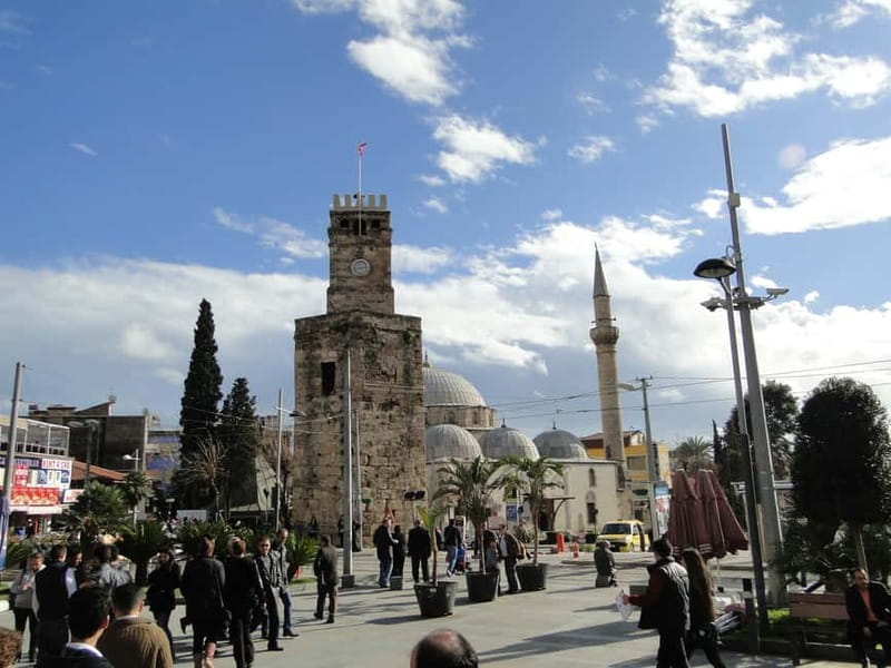 Antalya: Old Town Walking Tour with Dessert Tasting - The dessert finish: irmik helvasi with ice cream, tahini, and peanut