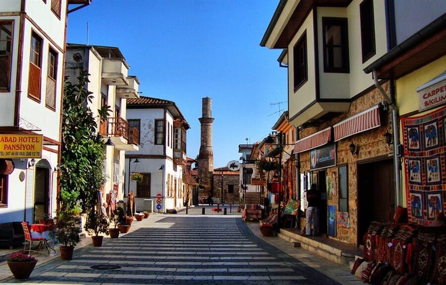 Antalya Waterfalls and Old City Tour - Duden Kiyi Selalesi, waterfall noise right at the sea