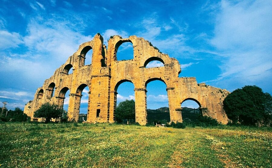 Day Tour of Ancient Roman Sites with Lunch and Guide - Perge’s 15 km ruins and what to actually look for