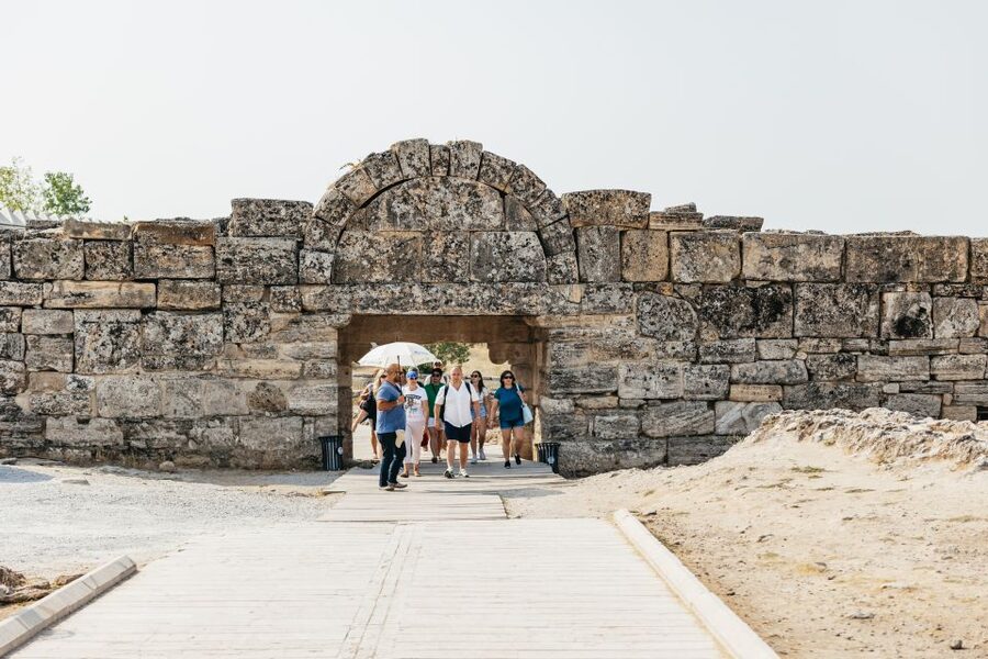 From Antalya/Kemer: Pamukkale and Hierapolis Tour with Lunch - Guides Make the Difference: Osman, Levent, Kemal, and More