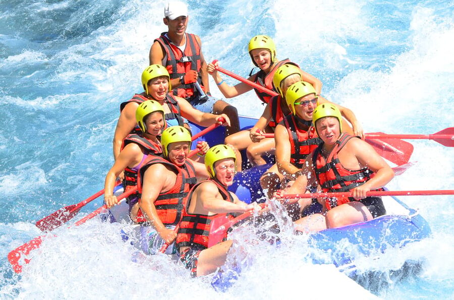 From Antalya: River Rafting in the Köprülü Canyon - The lunch break: Turkish food outdoors where you can actually recover