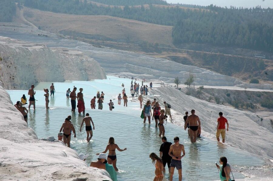 From Antalya /Side /Manavgat: Pamukkale and Salda Lake Tour - White Terraces and the Cleopatra Pool Reality