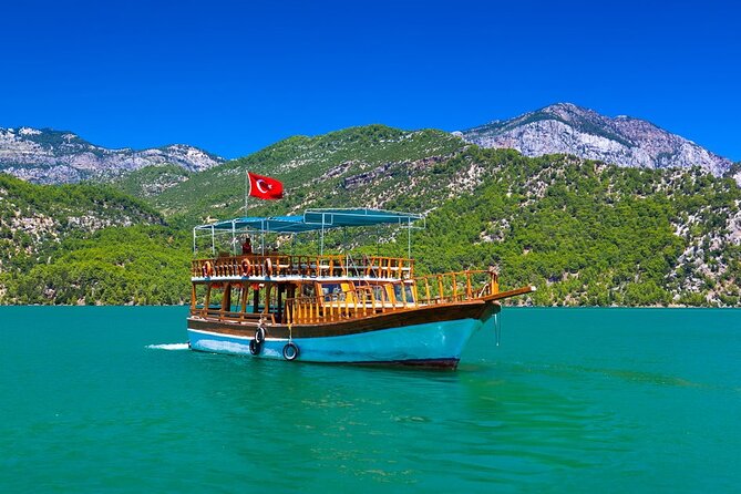 Green Canyon Boat Trip with Lunch and Unlimited Drinks - Pace and logistics: when the long ride is worth it