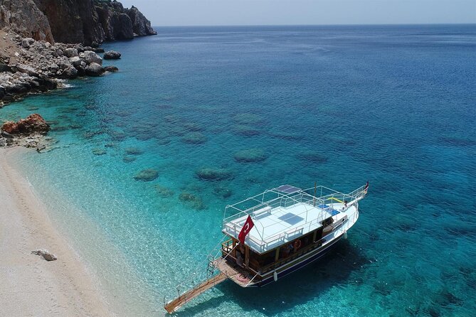 Kemer Suluada Boat Tour (Maldives of Turkey) With Hotel Transfer - Lunch in Kumluca: a simple meal after the best swimming