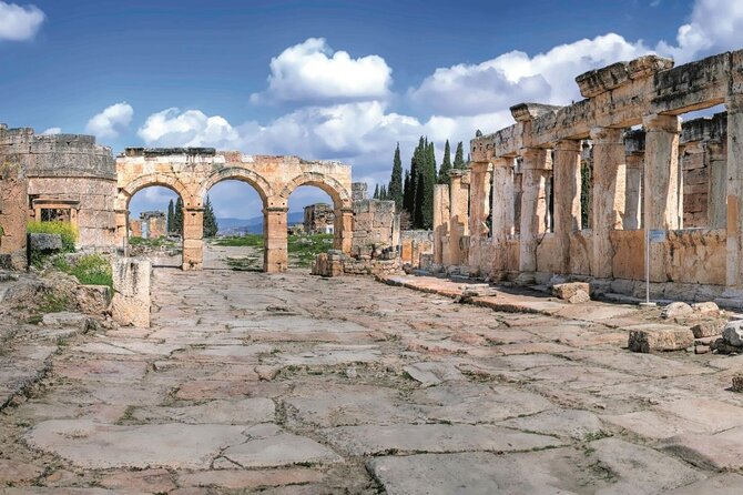 Pamukkale Hierapolis Cleopatra Pool Tour with Lunch from Antalya - Stop 1: Pamukkale Travertines, Then Onward to the Cleopatras Area