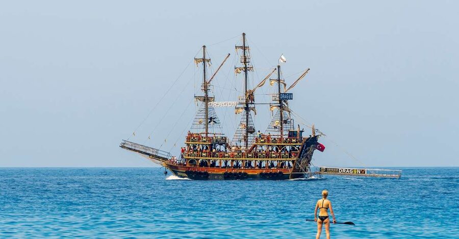 Red Dragon Pirate Boat Trip & Lunch - Pirate boat day from Kemer to Phaselis: what you’re really buying