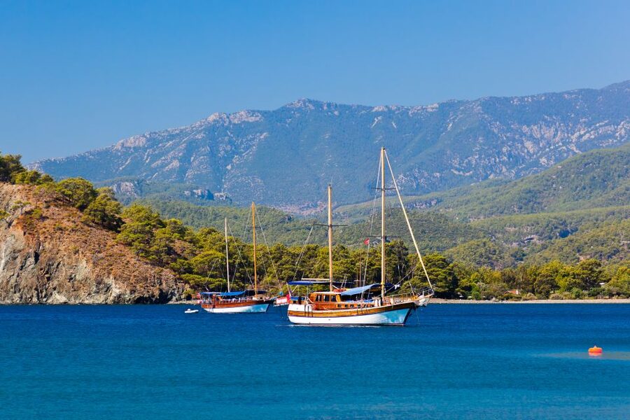 Relaxing Boat Trip with Lunch and Drinks - From hotel pickup to wooden yacht: how the day actually starts